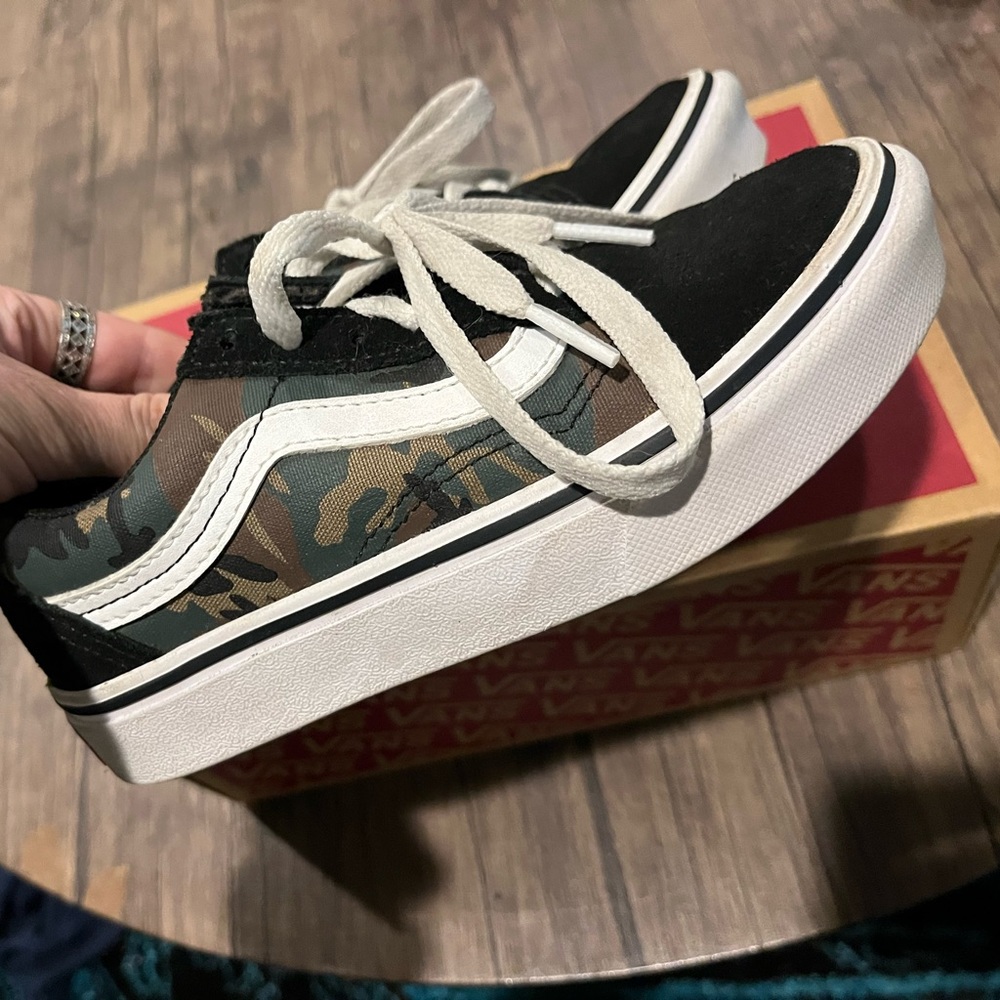 COPY - Kids camo vans